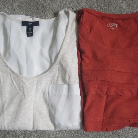2 pack Size Small Tops- GAP and LOFT - Picture 1 of 6